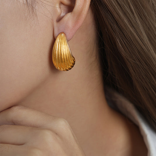 GOLD AVAN EARRINGS