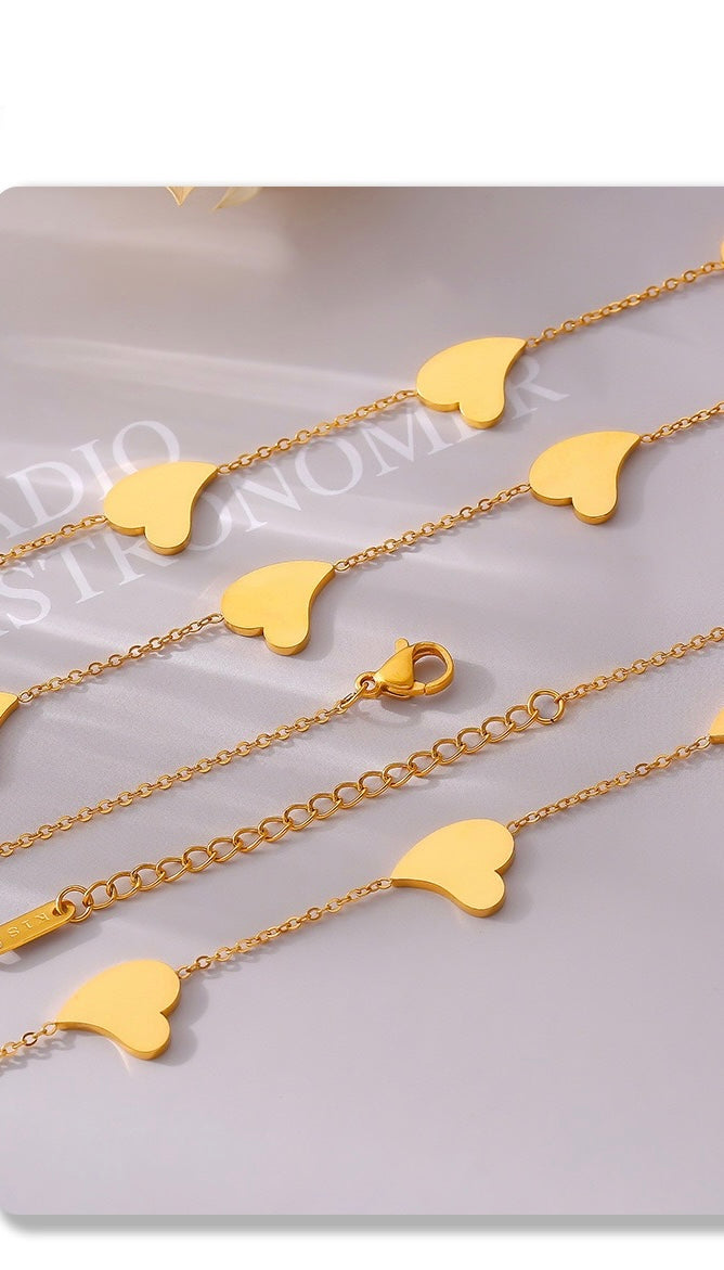 HEARTS GOLD NECKLACE