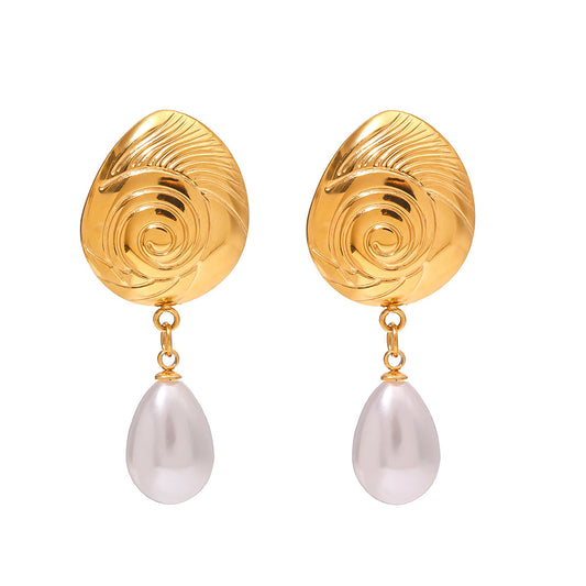 VINTAGE PEARL EARRINGS