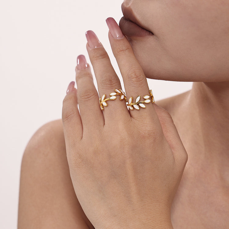 GOLD BRANCH RING