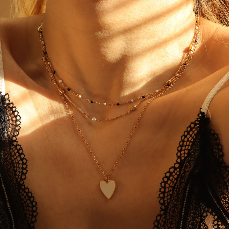 WHITE HEART NECKLACE