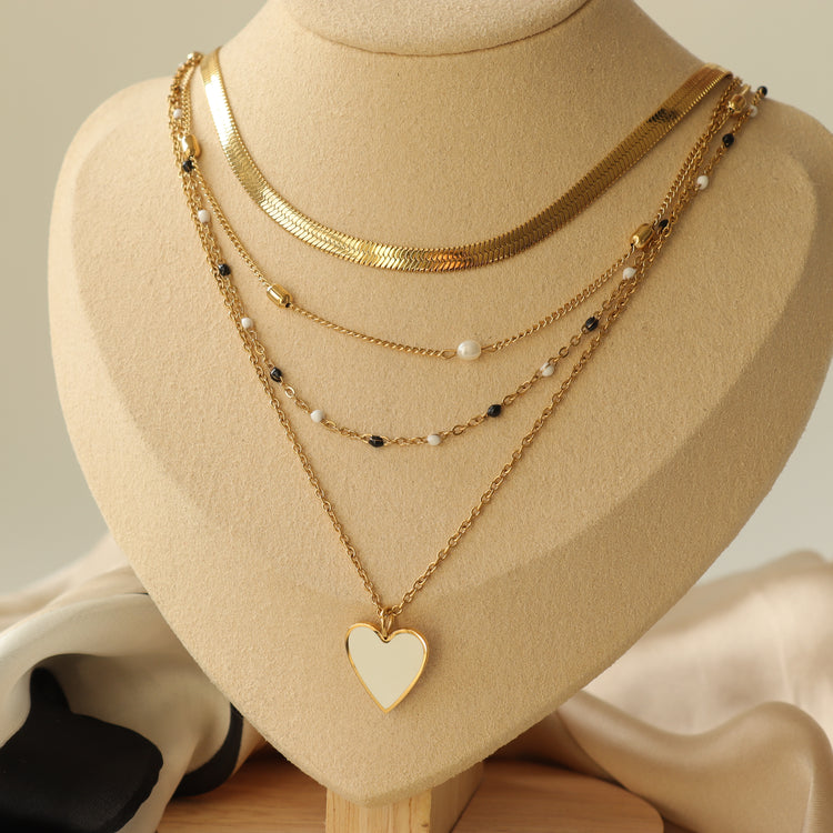 WHITE HEART NECKLACE