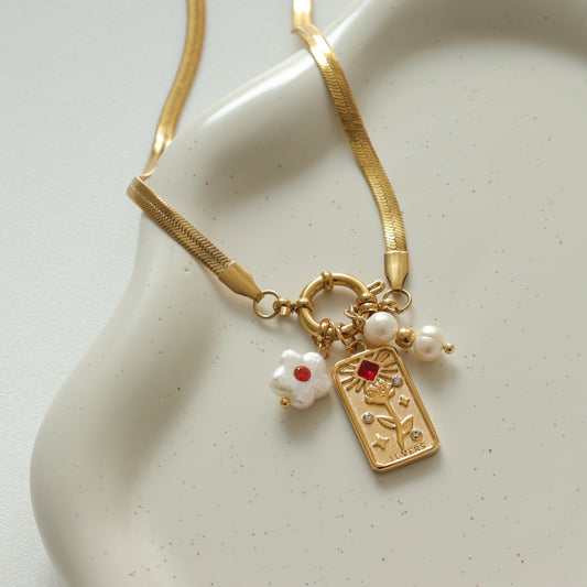 LOVE FLOWER CHARM