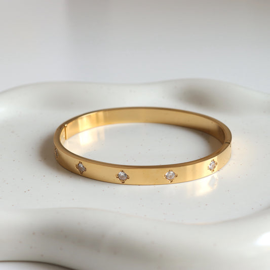 MINI FLOWER STAR BANGLE