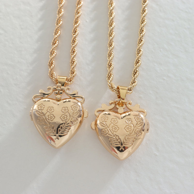 HEART NECKLACE