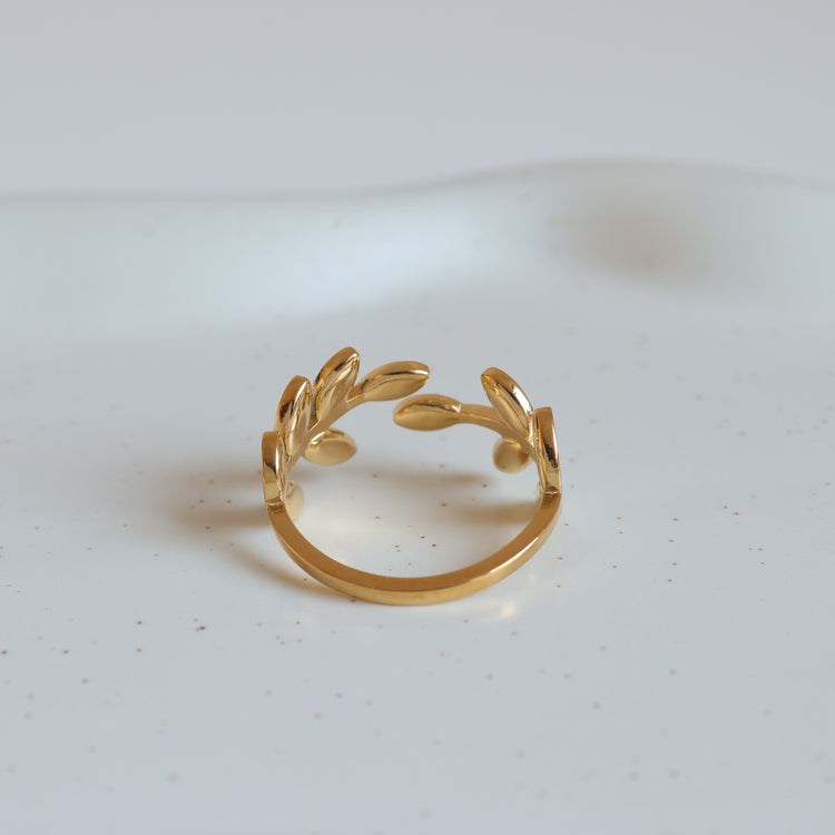 GOLD BRANCH RING