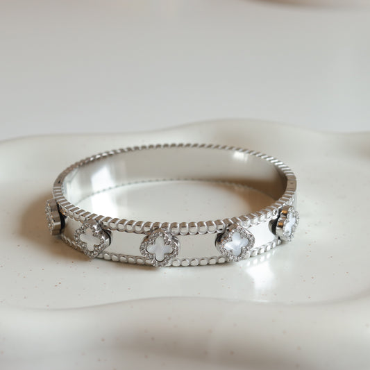 SILVER FLOWER BANGLE