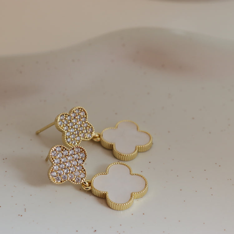 GOLD FLOWER EARRINGS (Copy)