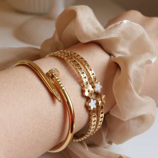 CARDI BANGLE