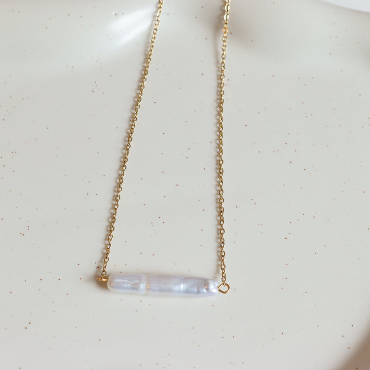 PEARL PENDANT NECKLACE