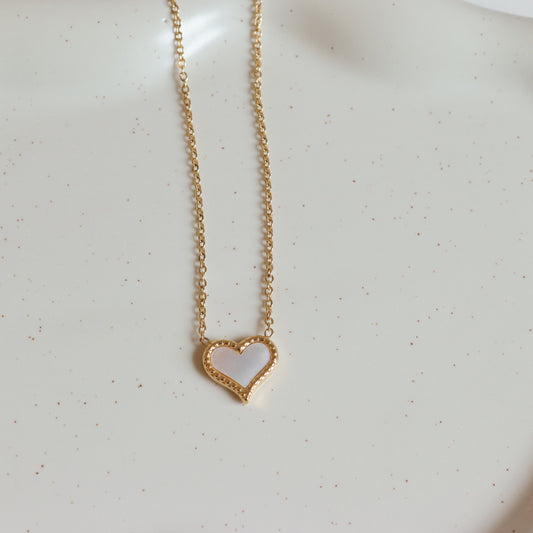 HEART GOLD NECKLACE