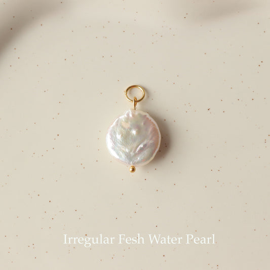 ROUND PEARL CHARM