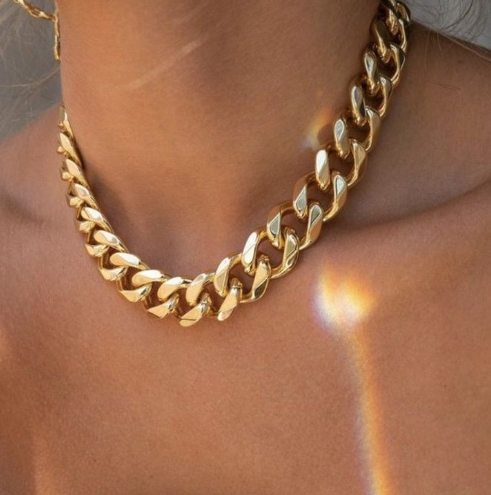 CHUNKY CHAIN NECKLACE