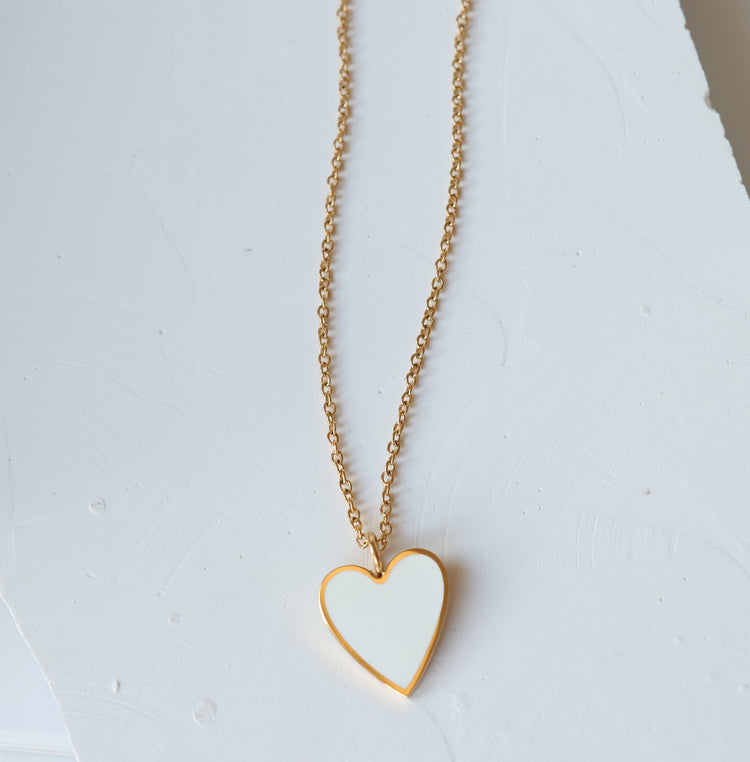 WHITE HEART NECKLACE